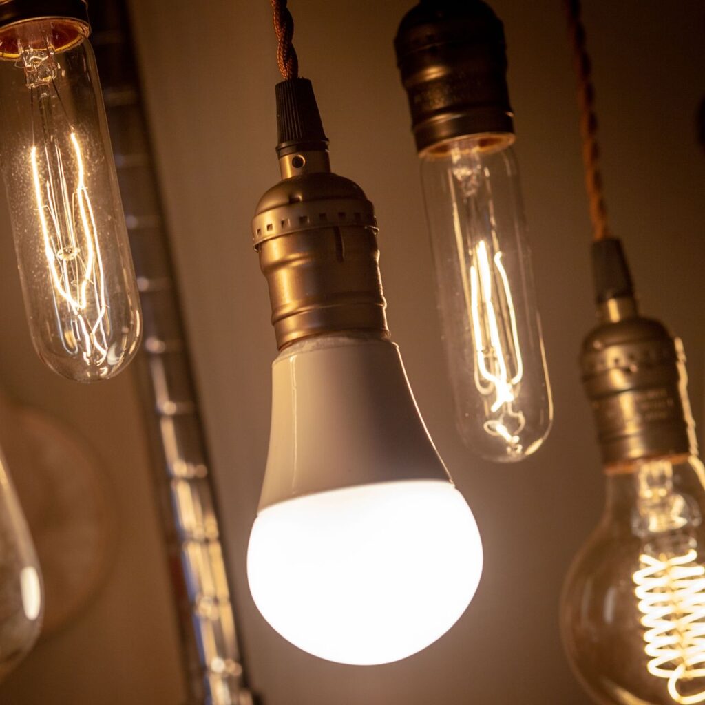 راهنمای خرید لامپ | کالای برق فروغی